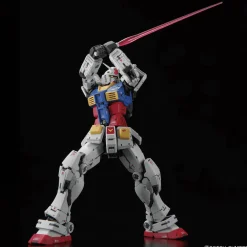 Bandai Gundam Real Grade (RG) 1/144 RX-78-2 Gundam (Version 2.0)