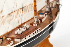 Billings Models 1/100 Bluenose II Wooden Ship Kit