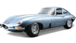 Burago 1/18 Jaguar E Coupe 1961 Diecast Model