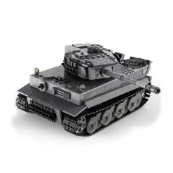 CaDA RC Tiger Tank
