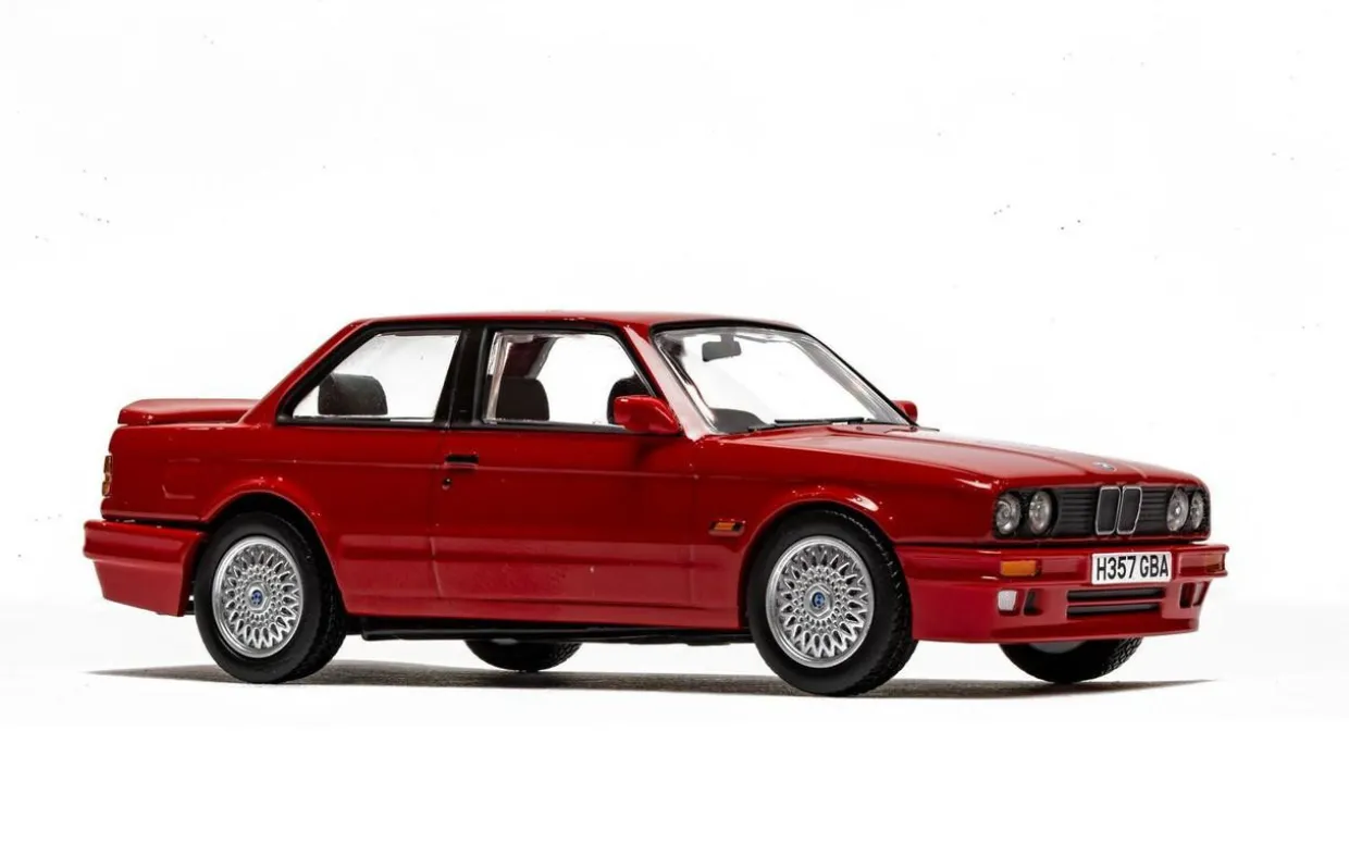 Corgi 1/43 BMW E30 325i M-Tech 2, Brilliant Red Diecast Model