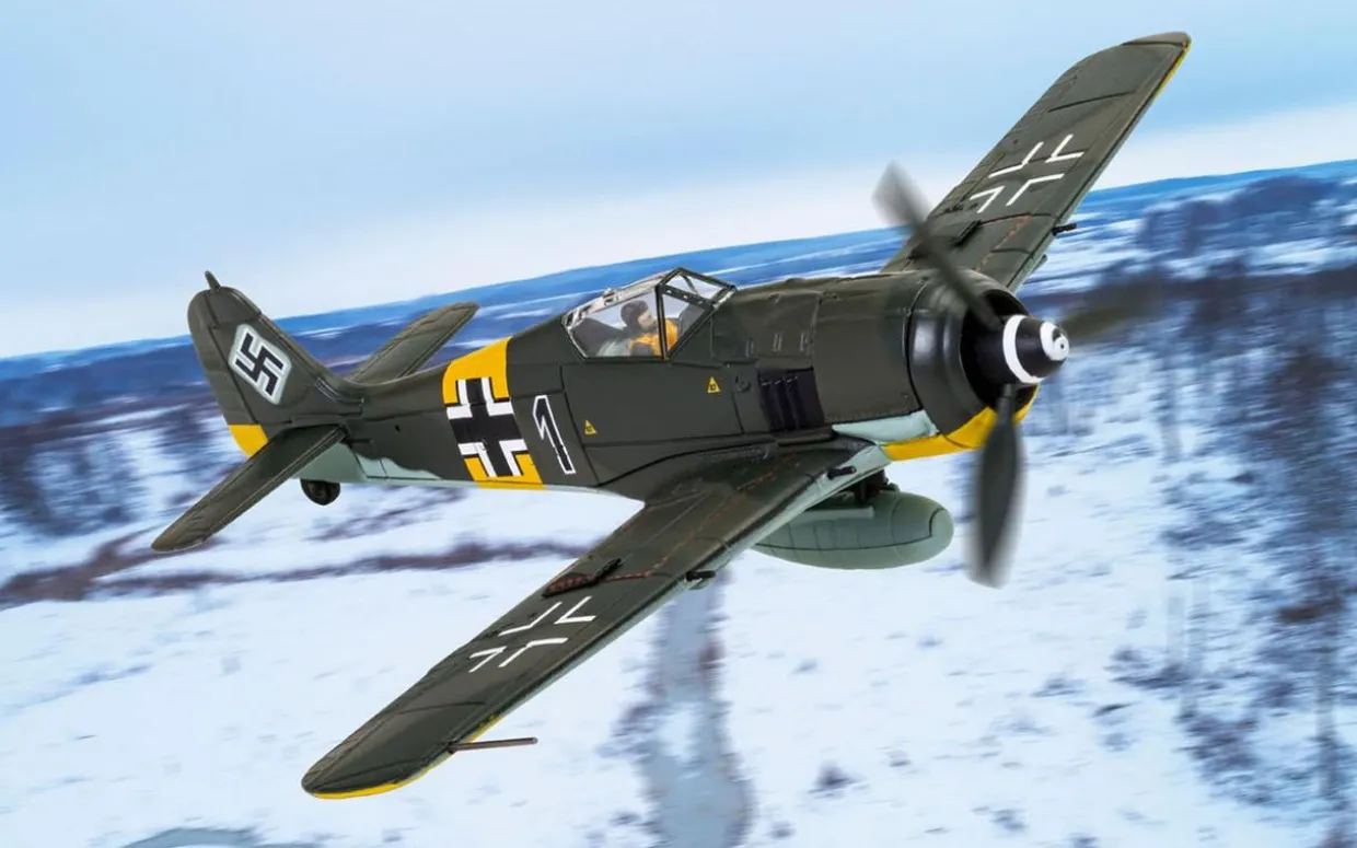 Corgi 1/72 Focke Wulf Fw 190A-8 'Black 1' - 2./JG54. - W.Nr Oberleutnant Otto Kittel