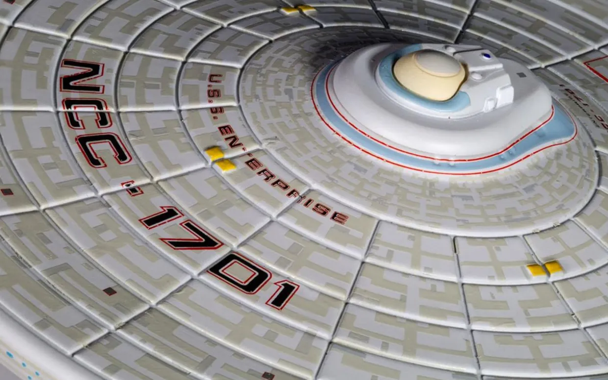 Corgi Star Trek - USS Enterprise NCC-1701 [Refit]