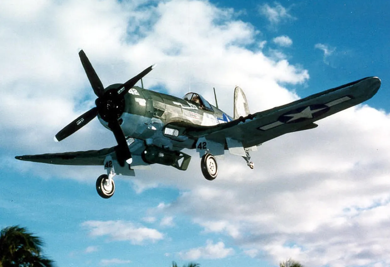 Guillow 1/16 Vought F4U-4 Corsair Balsa Model Kit