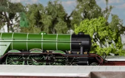 Hornby Railways LNER, A3 Class, No.2573 'Harvester' Locomotive