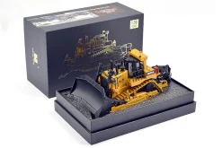 HuiNa 1/50 Bulldozer Earthmover Static Diecast Model