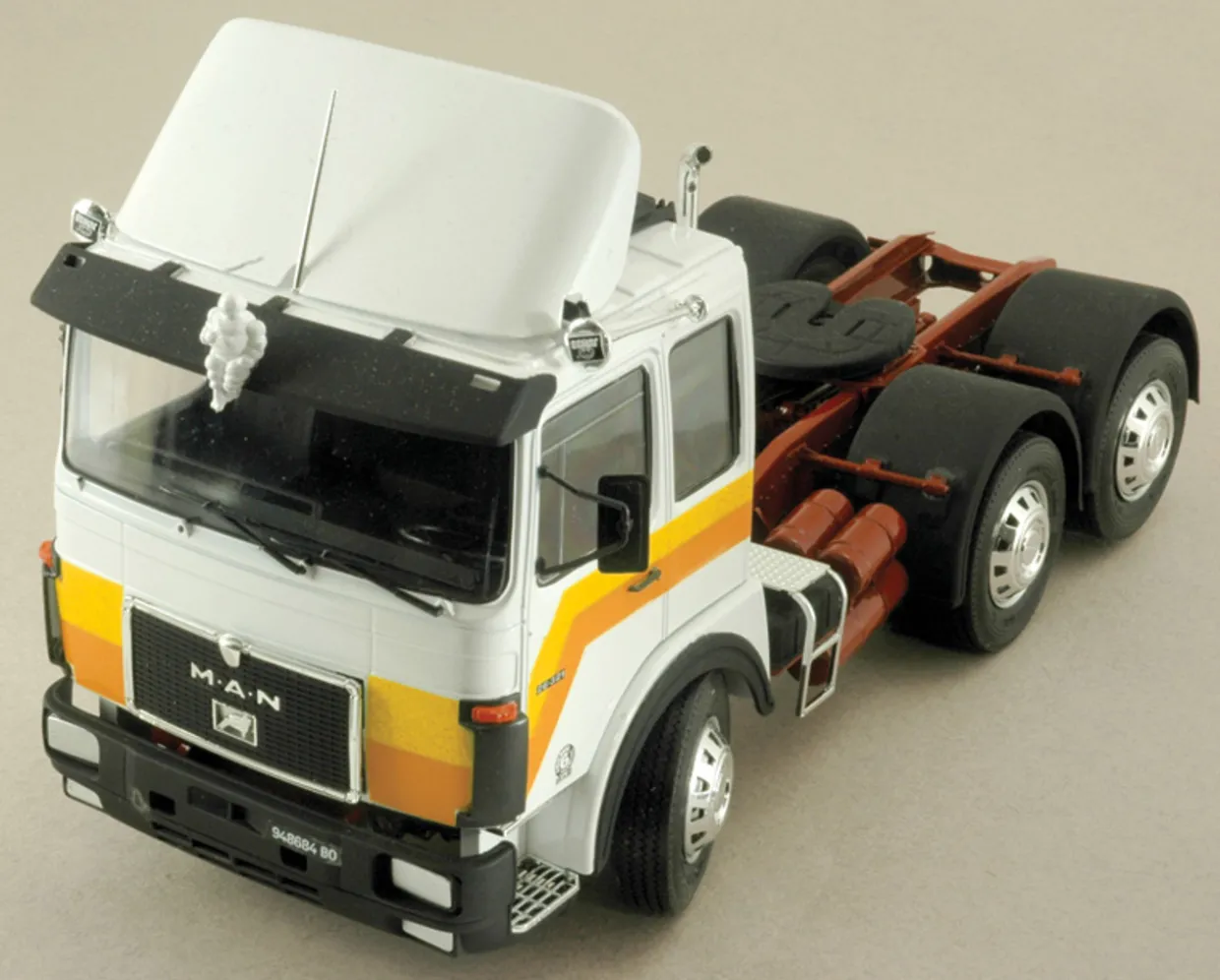 Italeri 1/24 MAN 26.321 Formel Six