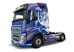 Italeri 1/24 Volvo FH16 Globetrotter 2012 Kit