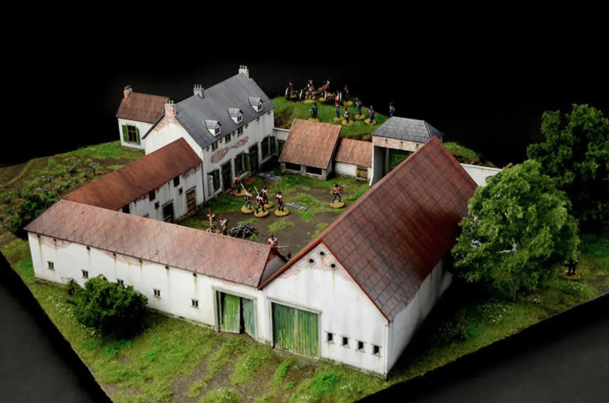 Italeri 1/72 Waterloo 1815 La Haye Sainte Battle Set