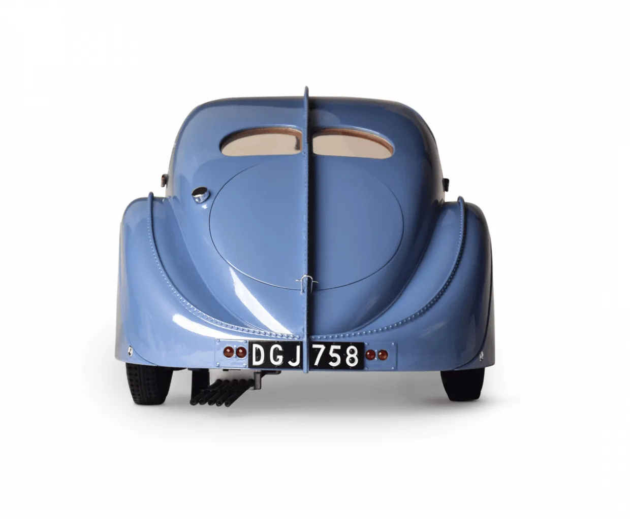 IXO 1/8 Bugatti SC57 Atlantic Diecast Model Kit