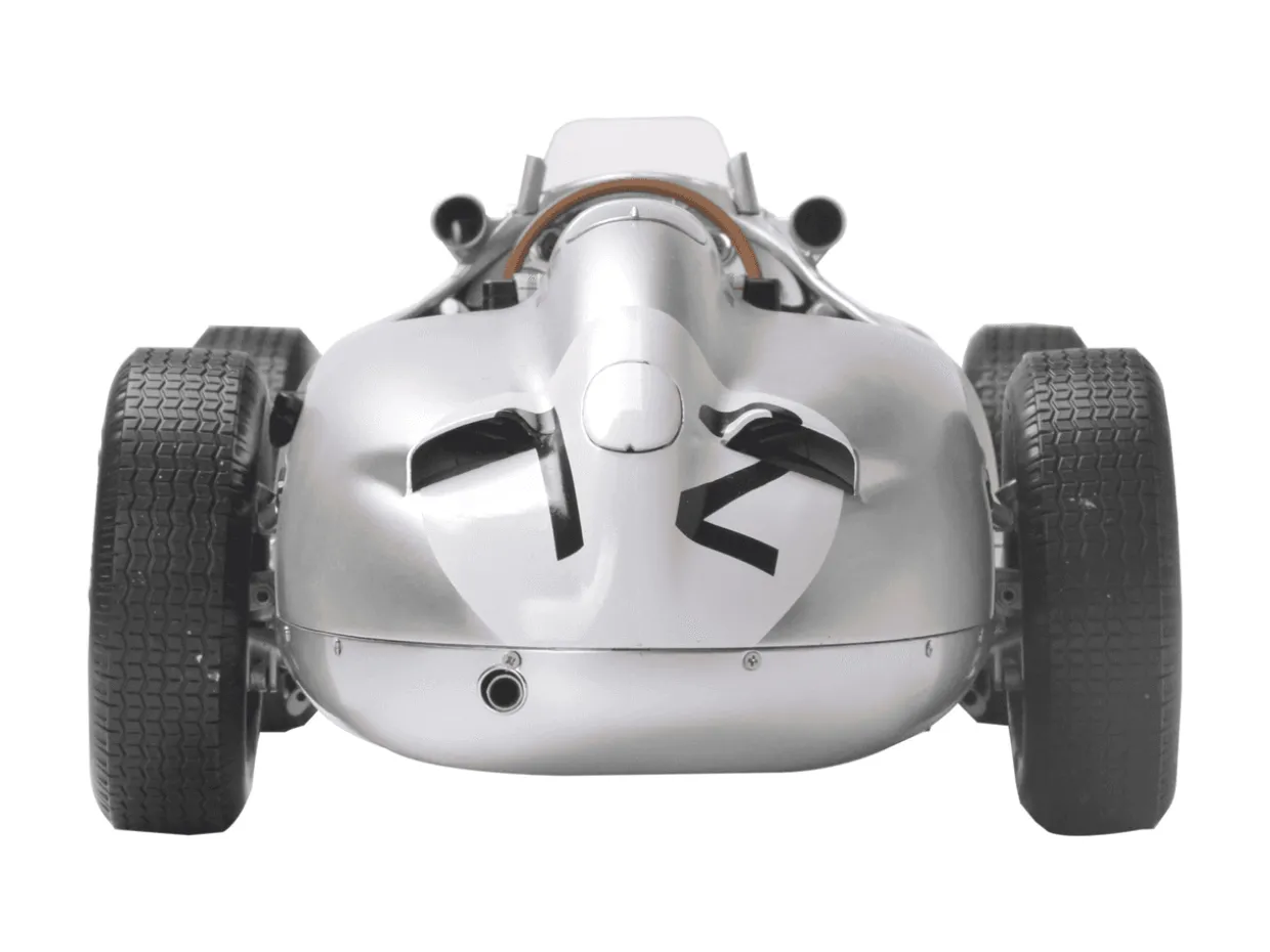 IXO 1/8 Mercedes-Benz W196R Stirling Moss Diecast Model Kit
