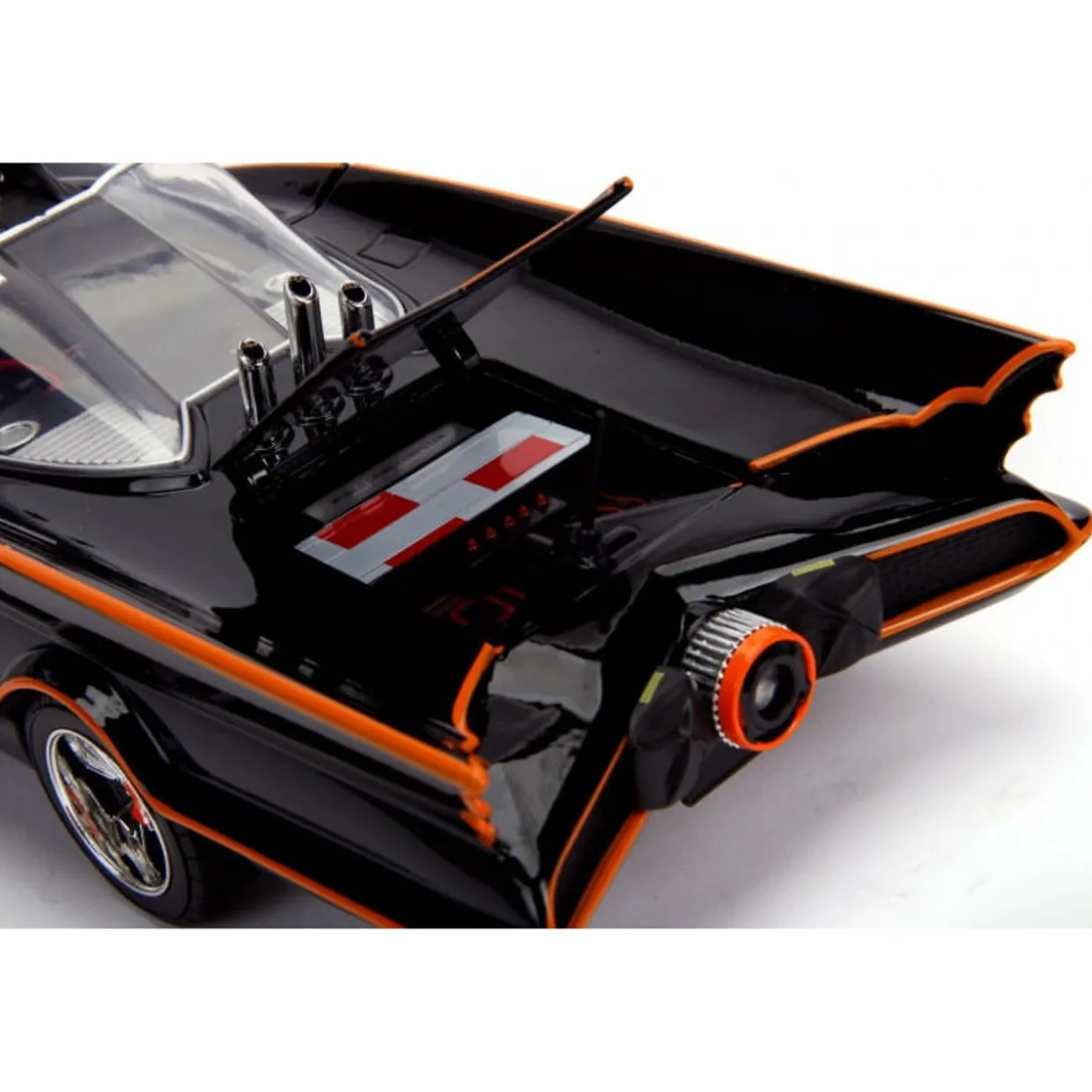 Jada 1/18 1966 Batmobile With Figures and Working Lights Diecast Model