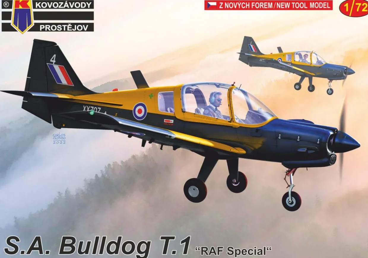 KPM 1/72 Scottish Aviation Bulldog T.1 'RAF Special' Model Kit