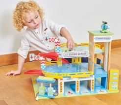Le Toy Van Grand Garage Wooden Toy Garage