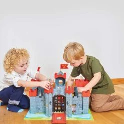 Le Toy Van Lion Heart Wooden Toy Castle