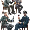 MiniArt 1/35 German Soldiers in Cafe Model Figures