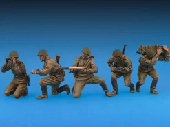 MiniArt 1/35 Soviet Artillery Crew Model Figures
