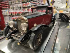 Pocher 1/8 1932 Rolls Royce Phantom II Sedanca Coupe Maroon And Black Ready Assembled