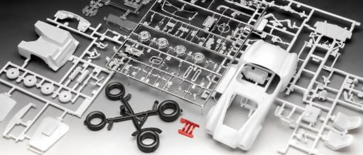 Revell 1/24 1965 Shelby Cobra 427 Model Car Set