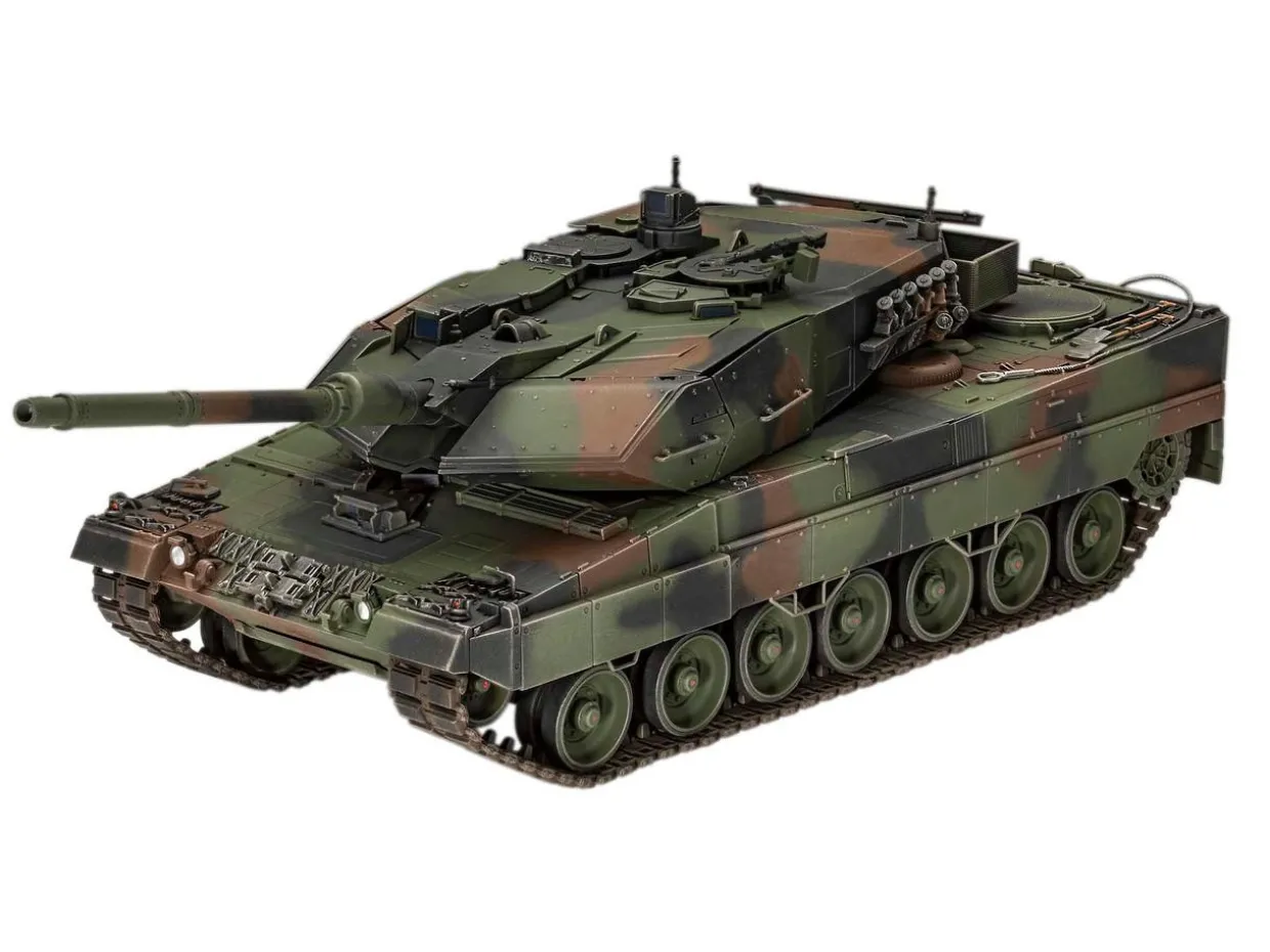 Revell 1/35 70 Years of Bundeswehr - Leopard 2 A6A2 Gift Set