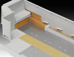 Revell 1/24 AEC Routemaster London Bus Platinum Edition