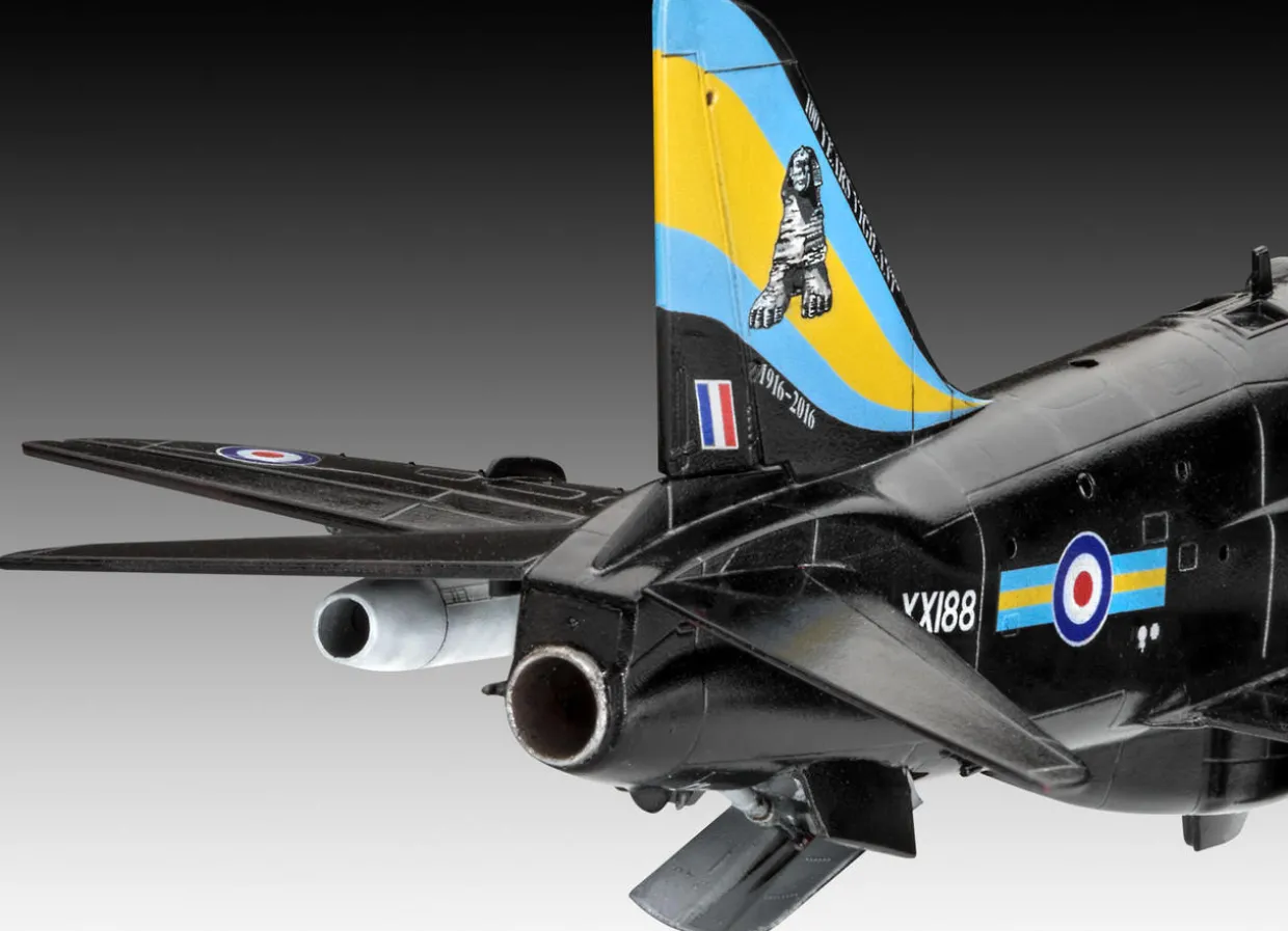 Revell 1/72 BAe Hawk T.1