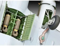 Revell 1/72 Boeing B-17F Flying Fortress Memphis Belle Model