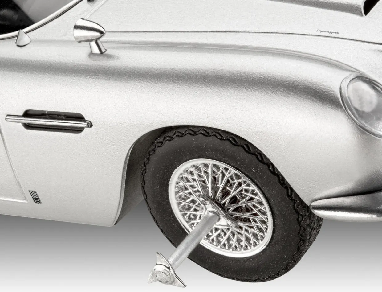 Revell 1/24 James Bond Aston Martin DB5 Goldfinger Easy Click Gift Set