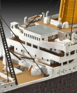 Revell 1/700 RMS Titanic