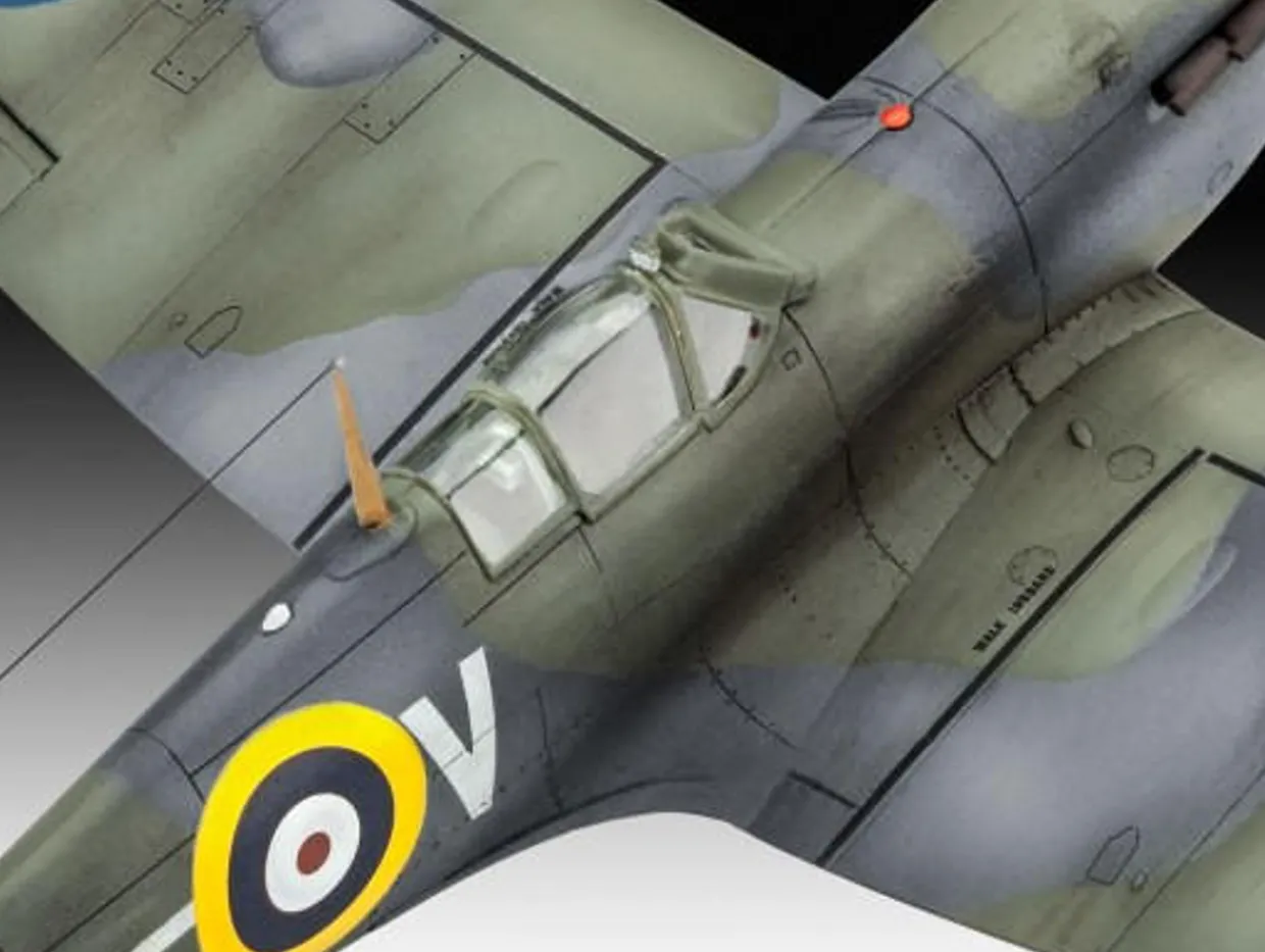 Revell 1/72 Supermarine Spitfire Mk.IIa Starter Set