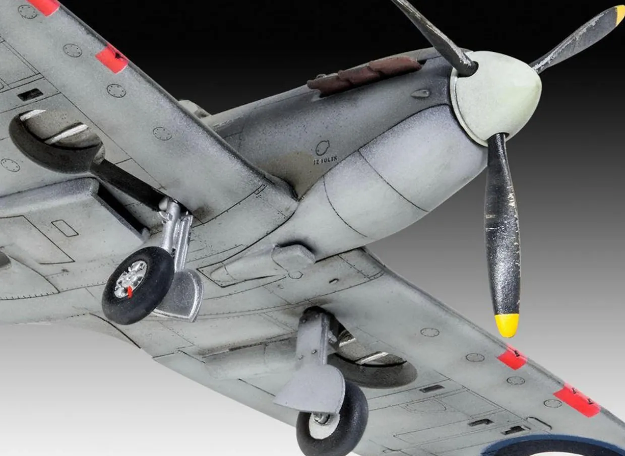 Revell 1/72 Supermarine Spitfire Mk.IIa