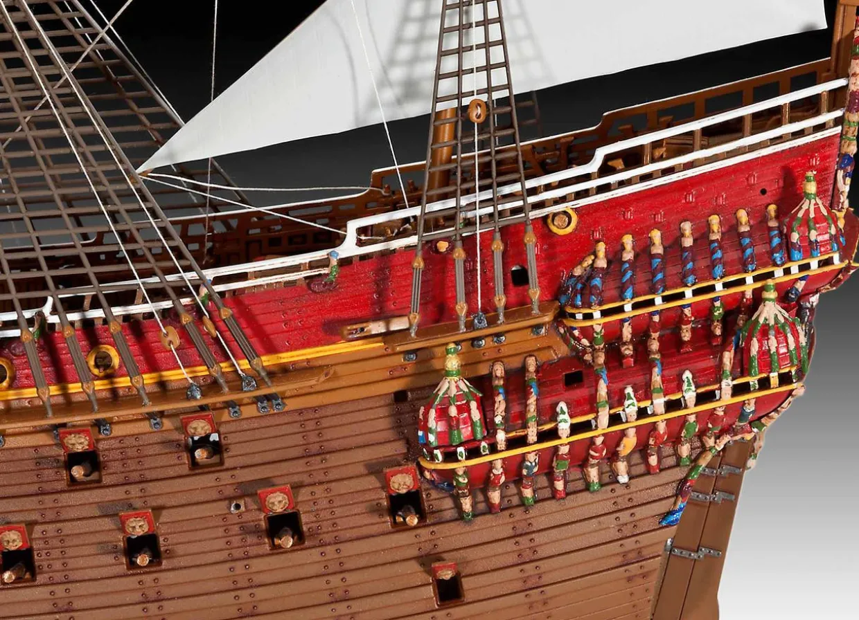 Revell 1/150 Vasa Swedish Royal Ship