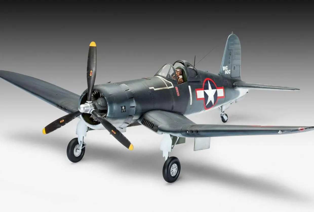 Revell 1/32 Vought F4U-1A Corsair