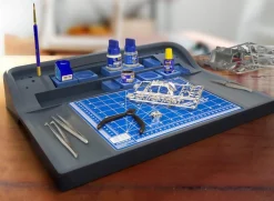Revell Work Station