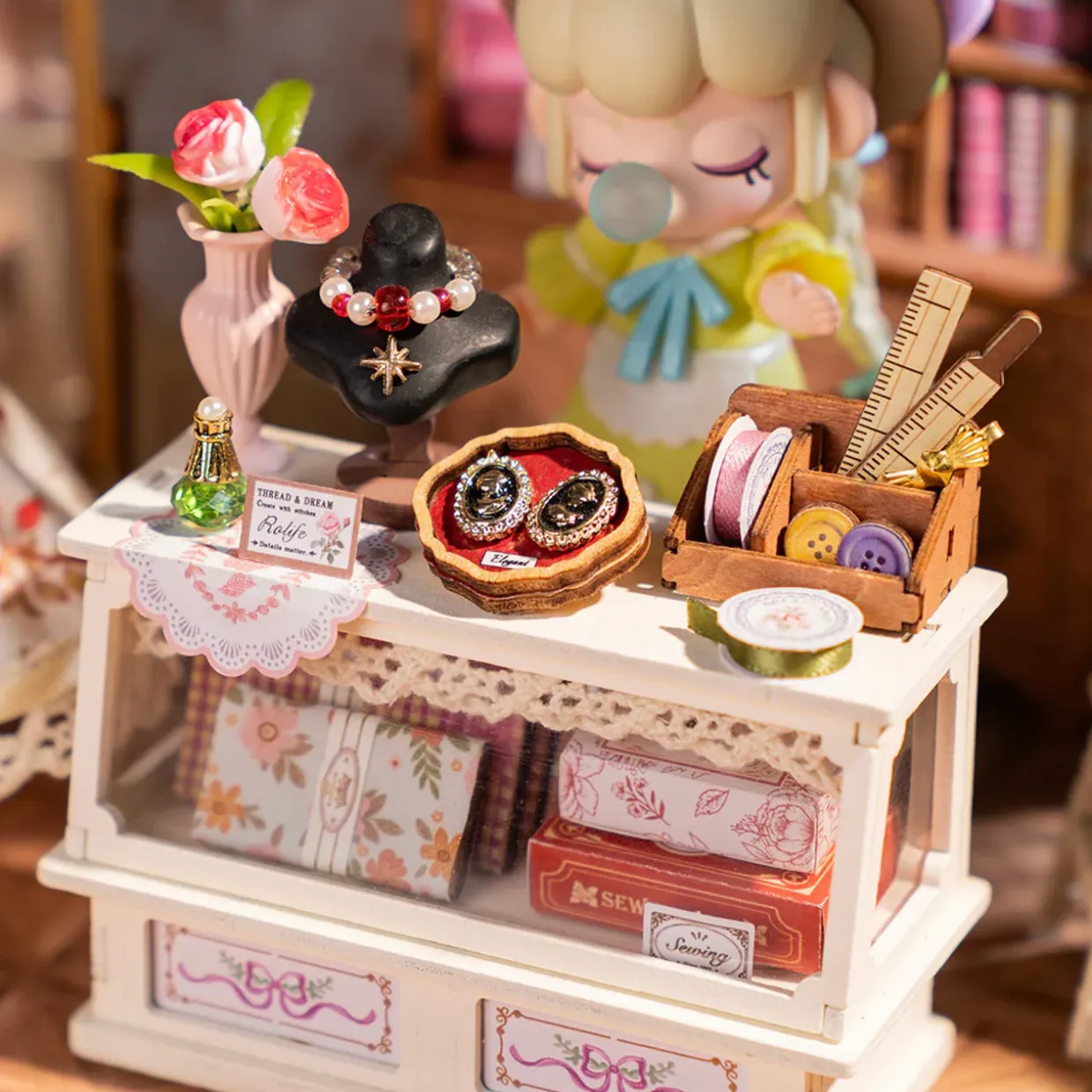 Rolife Elsa's Tailoring Wooden Diorama Kit
