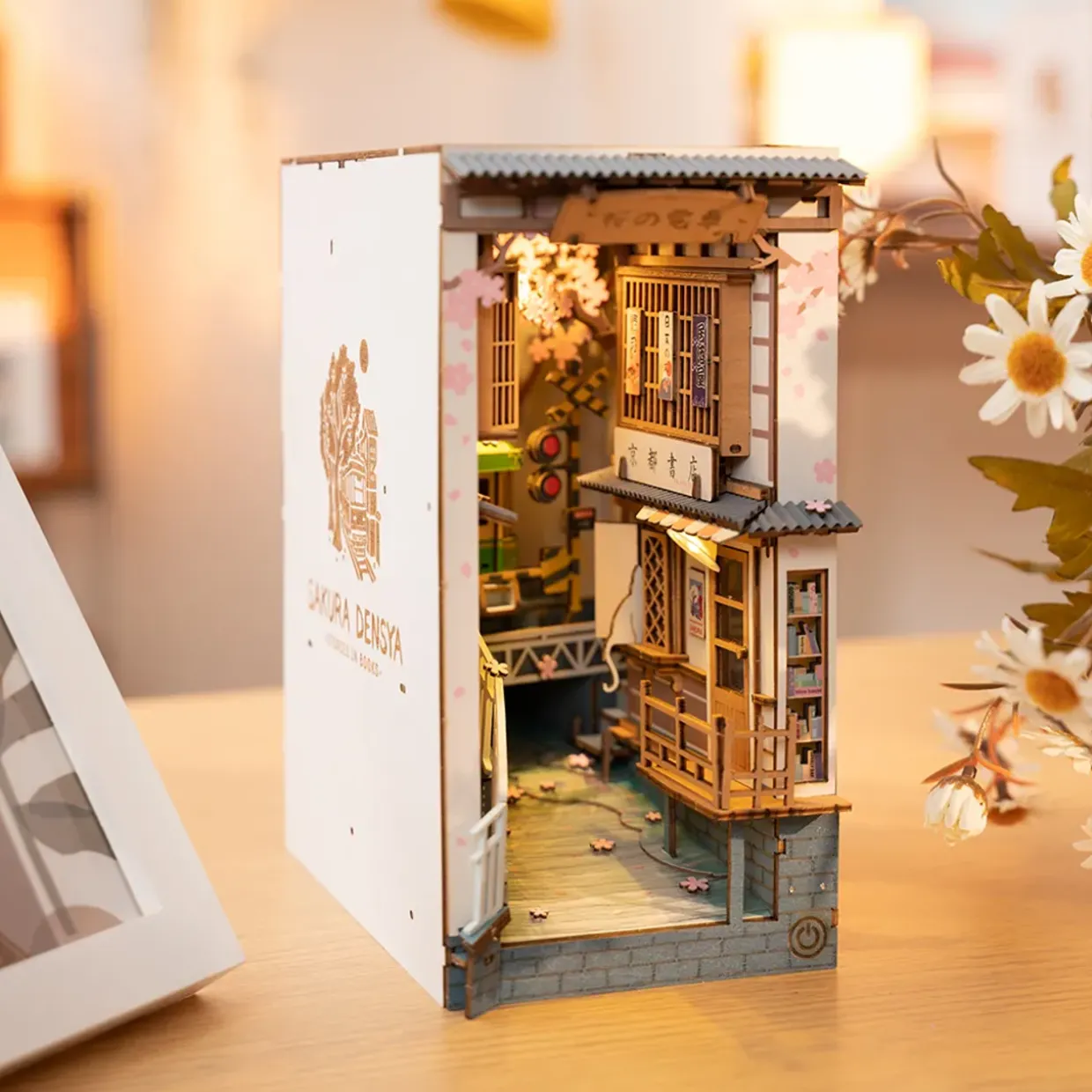 Rolife Sakura Densya 3D Creative Bookend