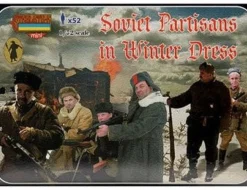 Strelets 1/72 WWII Soviet Partisans in Winter Dress