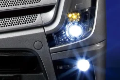 Tamiya RC 1/14 Mercedes Actros Gigaspace Truck Model Kit